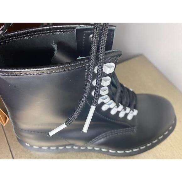 NWT DR MARTENS BOOTS 9 BLACK LEATHER SMOOTH 1460 LACE UP WHITE FAIRY GRUNGE GOTH - Picture 13 of 15